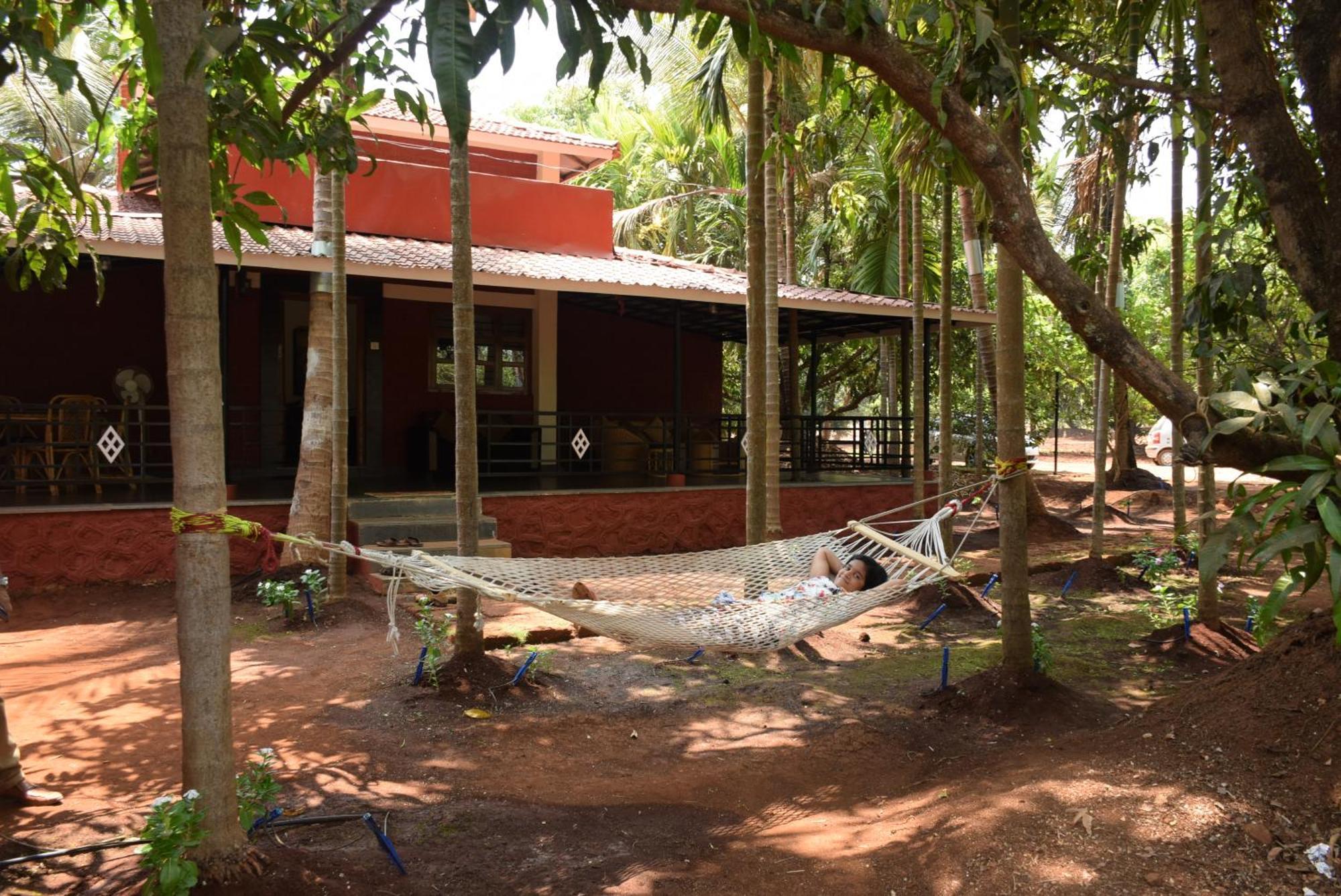 Red Roof Farmhouse Chiplūn Exterior foto